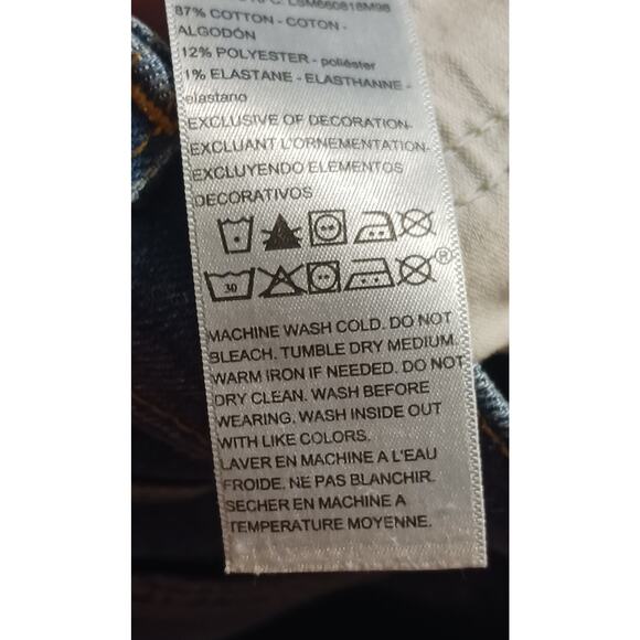 Signature Levi's Strauss Womens Cuffed Cropped Jeans Distressed Sz 12 31Wx25L - Picture 10 of 10